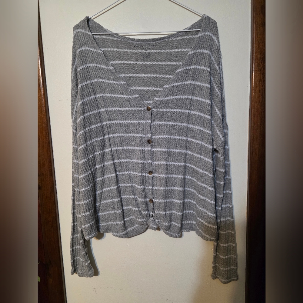 American Eagle Outfitters Gray and White Knit Sweater
